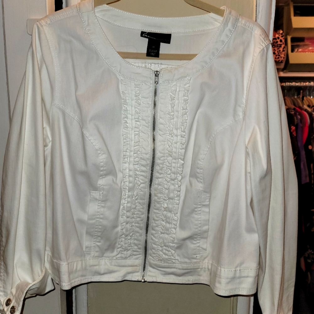 White denim crop jacket